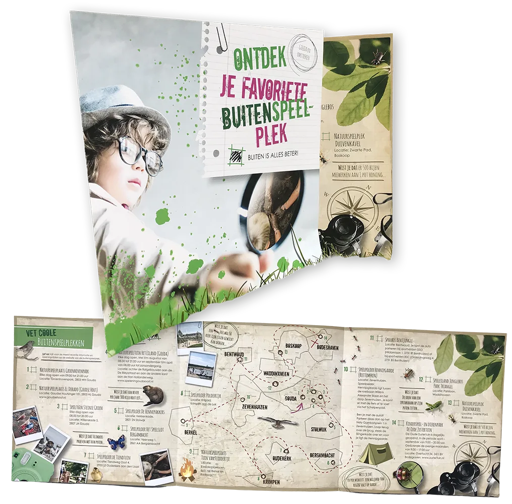 Een volledig uitgevouwen interactieve landkaart van de regio Gouda en omstreken vol natuurspeelplekken, routes en getekende insecten op een houten achtergrond.
